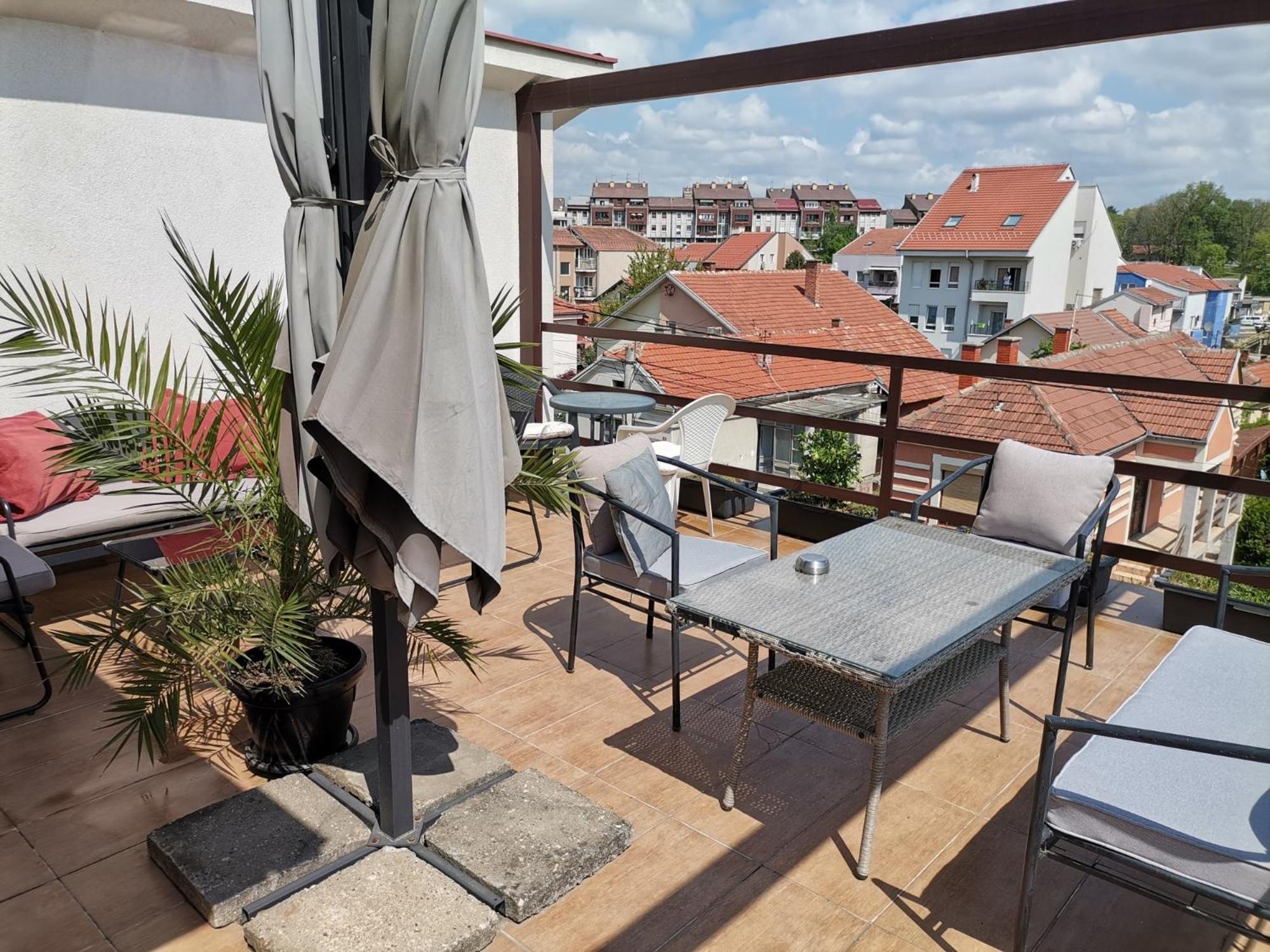 Crystal Kragujevac Apartment Ngoại thất bức ảnh